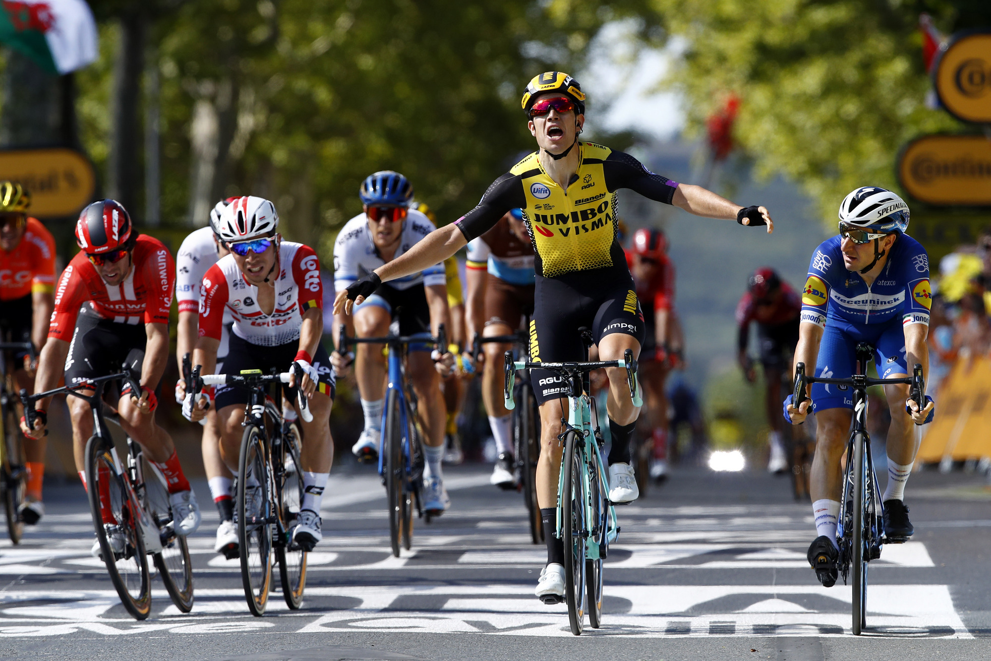 Van Aert Wins Tour De France Stage 10 | Bianchi