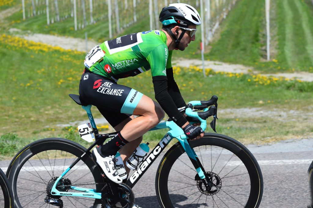 Yates and Specialissima break the ice in the Alps | Bianchi
